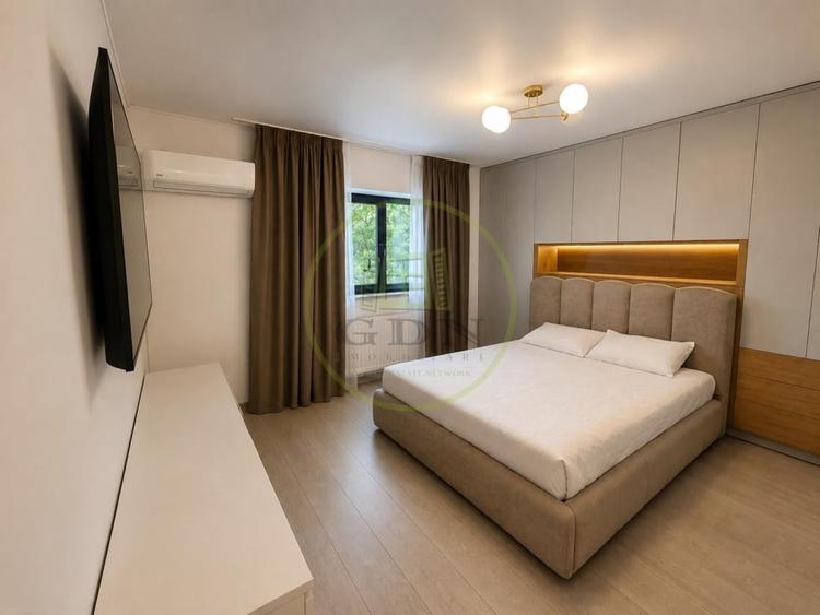 Apartament cu 3 camere decomandat, mobilat în Jiului
