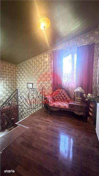 Casă cu 7 camere cu Teren 660 Mp în Agigea