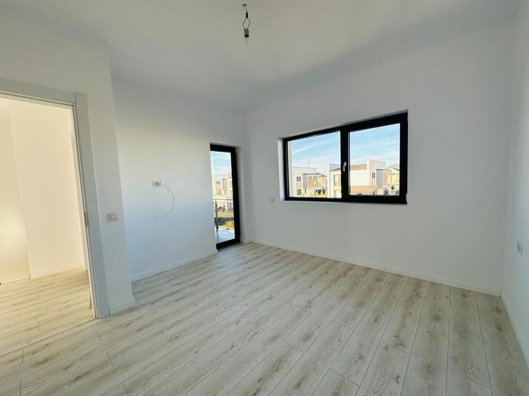 Casă individuală cu 4 camere cu Teren 270 Mp în Berceni
