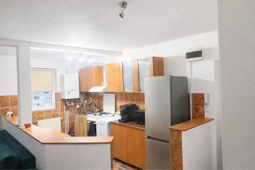 Apartament cu 3 camere decomandat în Terezian