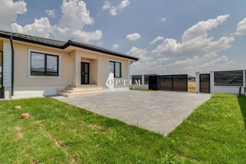 Casă individuală cu 4 camere cu Canalizare în Crevedia