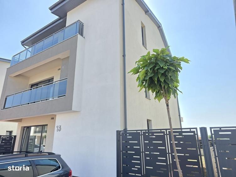 Casă cu 4 camere decomandat în Central