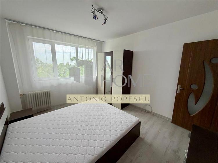 Apartament cu 2 camere semidecomandat, mobilat în Sud