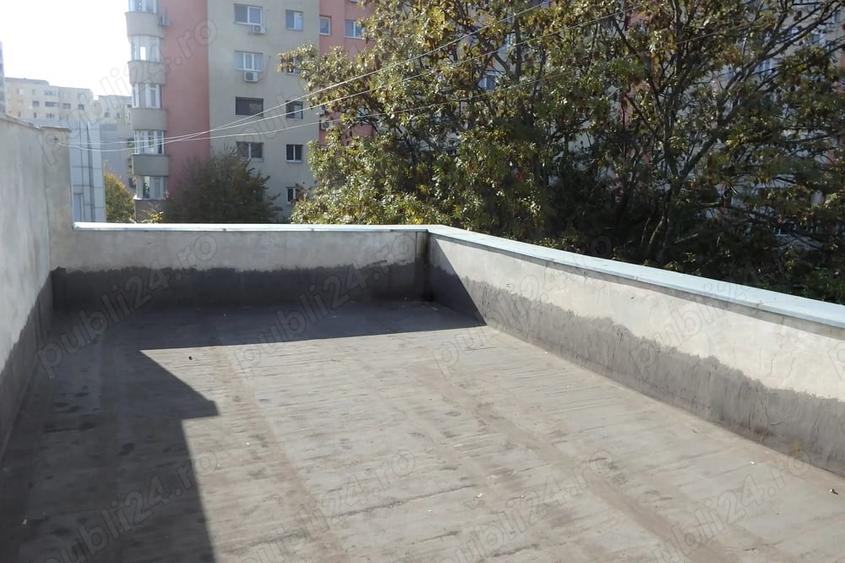 Casă cu 6 camere cu Teren 272 Mp în Ferdinand