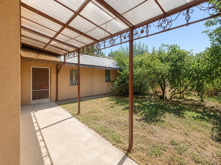 Casă individuală cu 4 camere cu Teren 1528 Mp în Letca Nouă