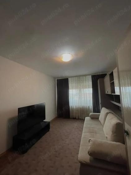 Apartament cu 3 camere decomandat în Nufărul