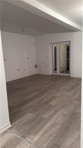Duplex cu 3 camere cu Teren 463 Mp în Șag