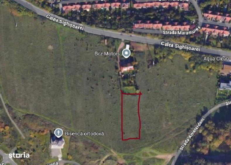 Teren de 3200 mp, în Libertății