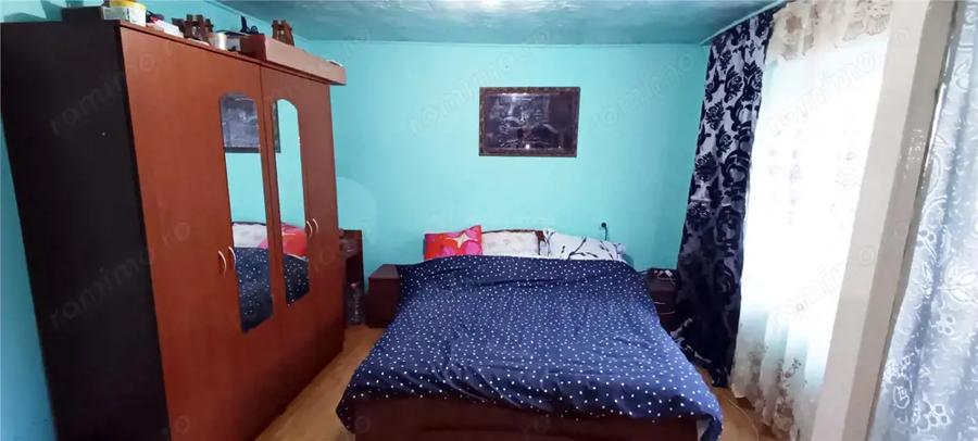 Casă cu 3 camere cu Canalizare în Moldova Nouă