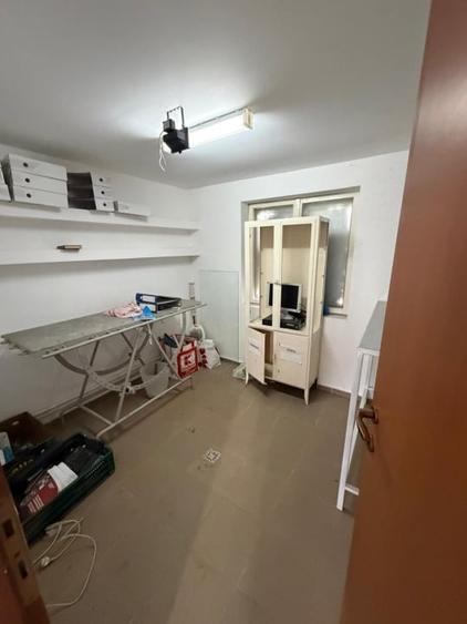 Casă individuală cu 4 camere cu Canalizare în Filiași