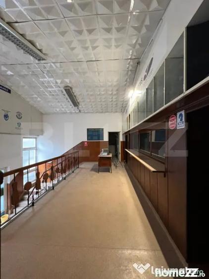 Spațiu comercial, de 900 mp, în Semicentral