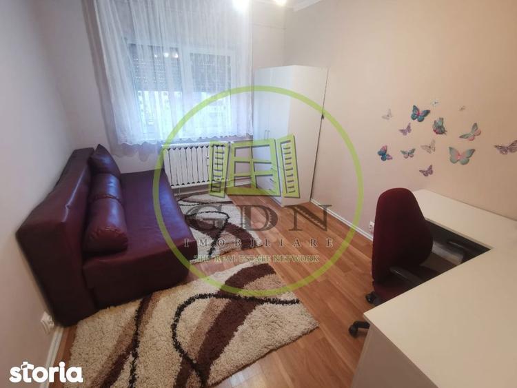 Apartament cu 3 camere decomandat în Decebal