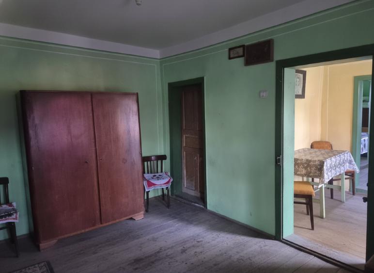 Casă individuală cu 3 camere cu Teren 1048 Mp în Valea Seacă