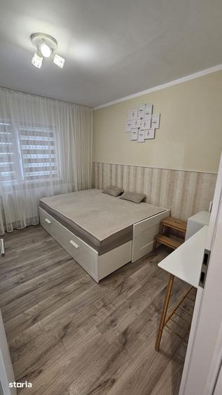 Apartament cu 3 camere semidecomandat, mobilat în Girocului