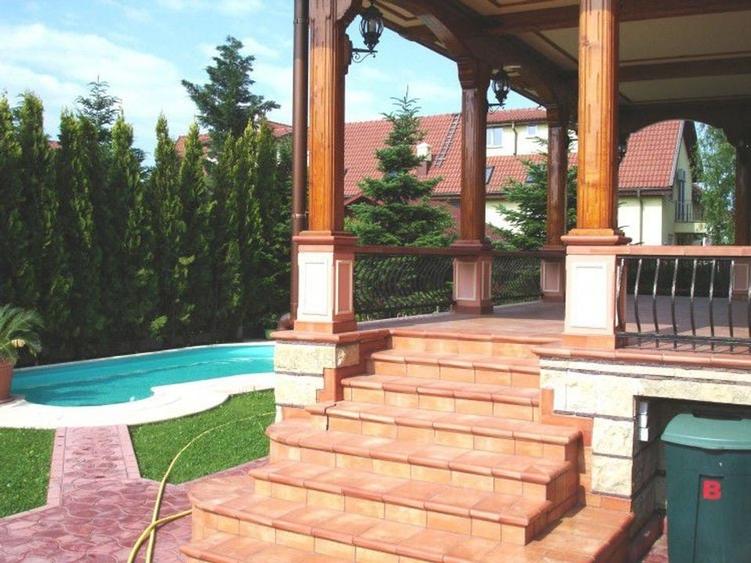 Casă individuală cu 5 camere cu Teren 400 Mp în Iancu Nicolae