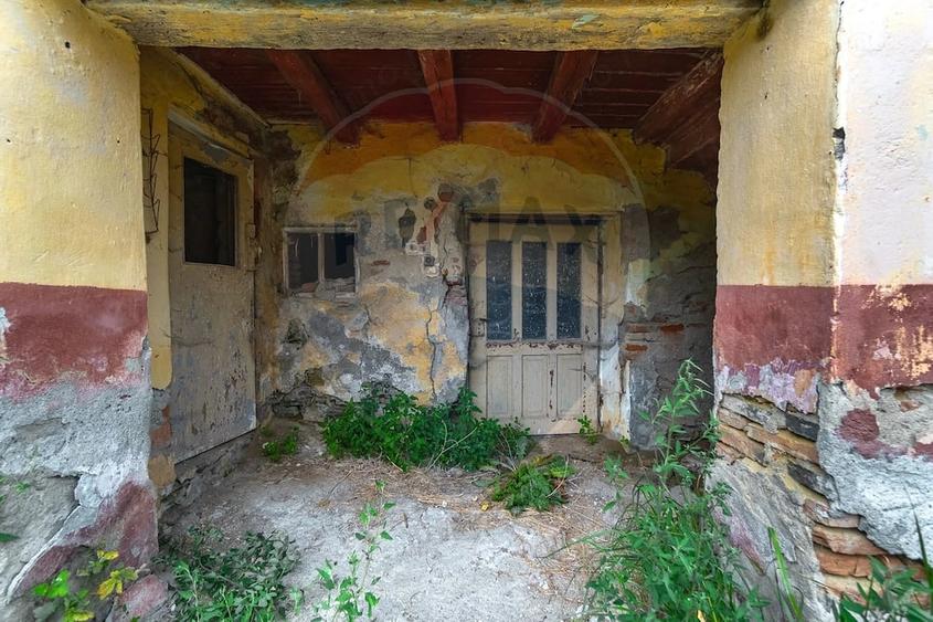 Casă cu Teren 1044 Mp în Jibert