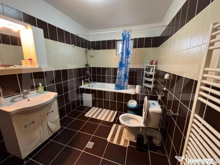 Casă cu 4 camere cu Teren 700 Mp în Suseni