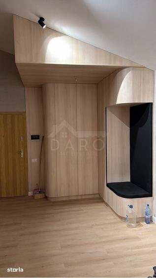 Apartament cu 4 camere decomandat în Central