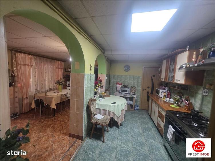 Casă cu 4 camere în Lefaia