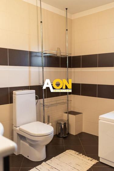 Casă individuală cu 5 camere cu Canalizare în Sud