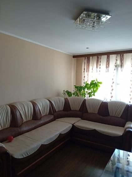 Apartament cu 4 camere decomandat, mobilat în Central