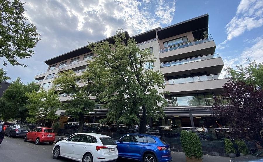 Birou, de 4,000 mp, în Primăverii