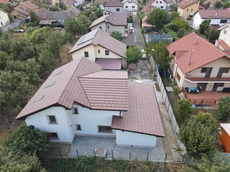 Casă Individuală in vatra satului Chișoda - 2