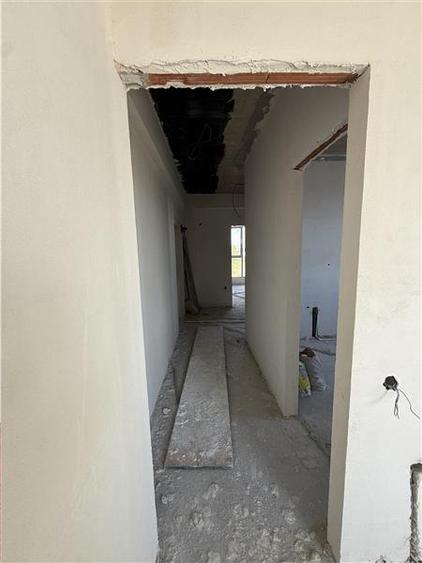 Apartament cu 2 camere decomandat în Kamsas