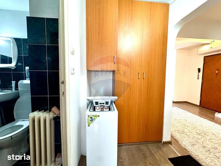 Apartament cu 3 camere decomandat în Rogerius