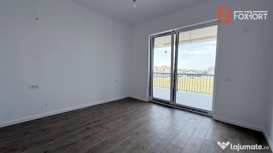 Apartament cu 3 camere în Moșnița Nouă