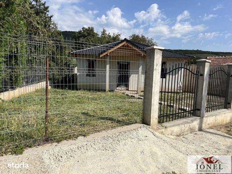 Casă cu 4 camere cu Teren 458 Mp în Cricău