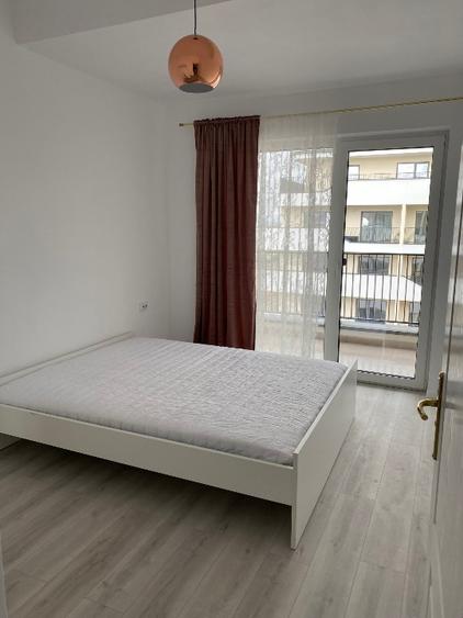 Apartament cu 2 camere semidecomandat în Florești