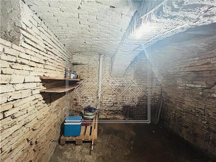 Apartament cu 2 camere semidecomandat în Ultracentral