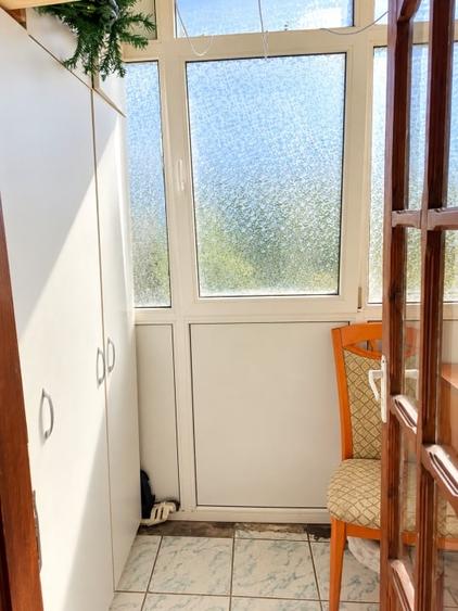 Apartament cu 2 camere decomandat, mobilat în Rovine