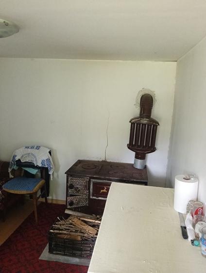 Casă cu 2 camere în Izvoarele