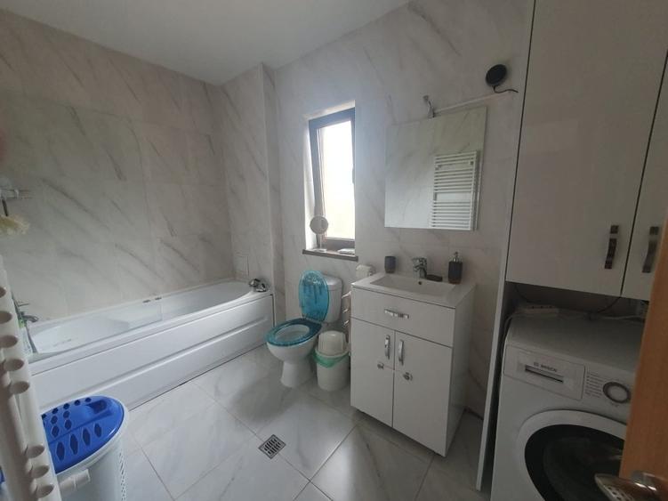 Casă individuală cu 5 camere cu Teren 300 Mp în Chiajna