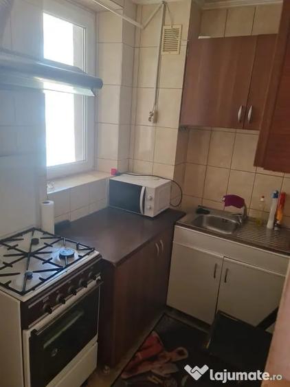 Apartament cu 2 camere decomandat în Lujerului
