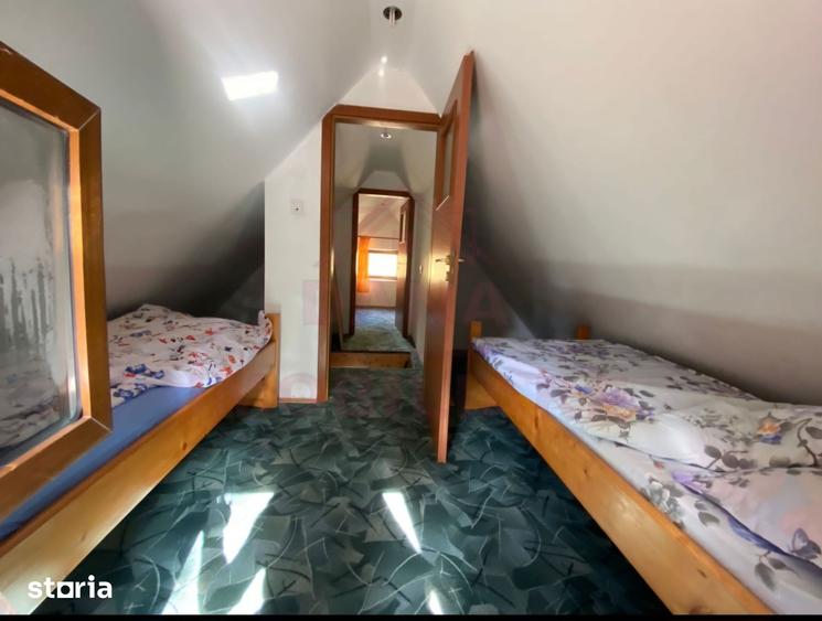 Casă cu 6 camere cu Teren 250 Mp în Turnu Ruieni