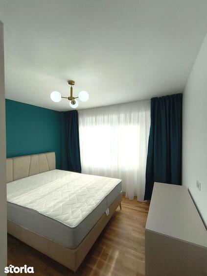 Apartament cu 3 camere decomandat în Vitan