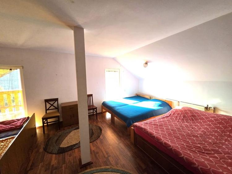 Casă individuală cu 7 camere cu Teren 600 Mp în Someșu Rece