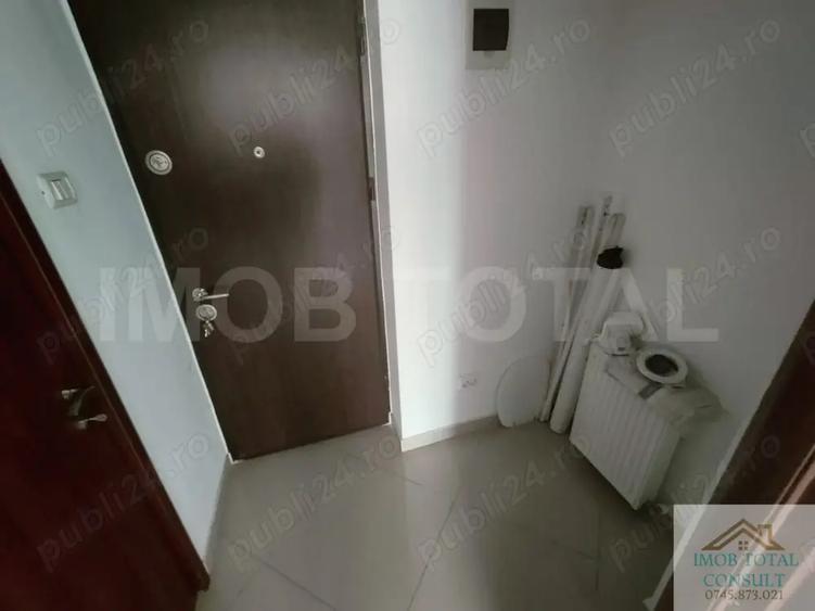 Spațiu comercial, de 25 mp, în Central