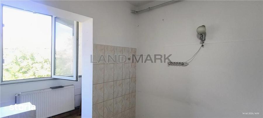 Apartament cu 3 camere decomandat în Soarelui — fotografia 2