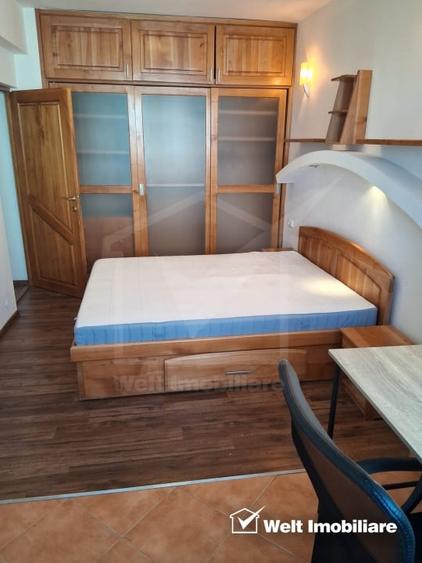 Apartament cu 4 camere semidecomandat, mobilat în Zorilor