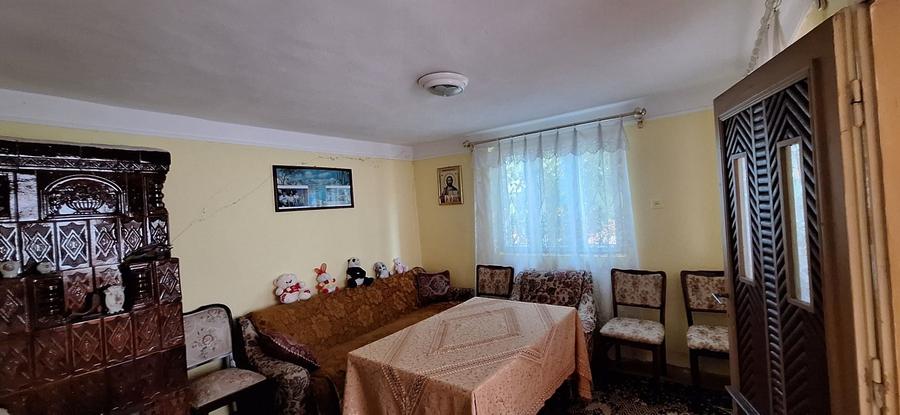 Casă cu 4 camere în Raciu