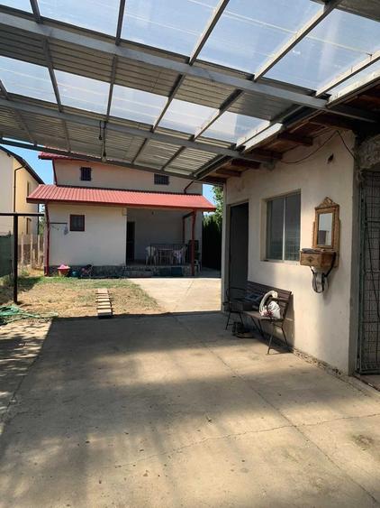 Casă cu 4 camere în Boldești