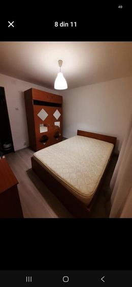 Apartament cu 3 camere decomandat în Rahova