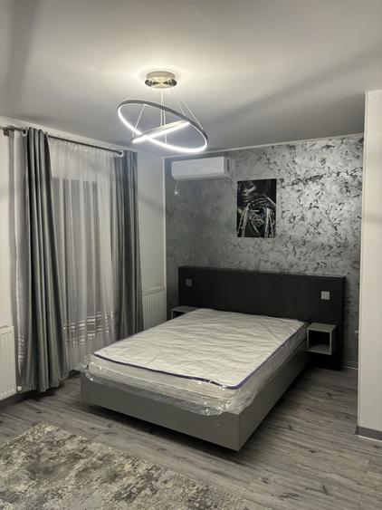 Garsonieră decomandată în Central
