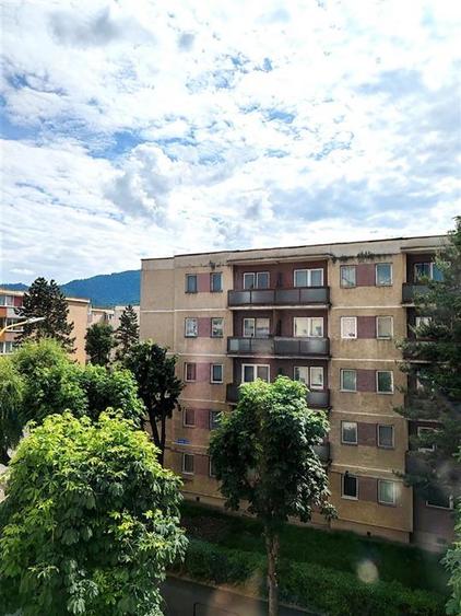 Apartament cu 3 camere decomandat, mobilat în Astra