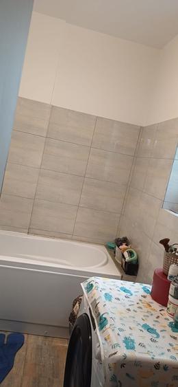 Apartament cu 2 camere semidecomandat, mobilat în Berceni — fotografia 2