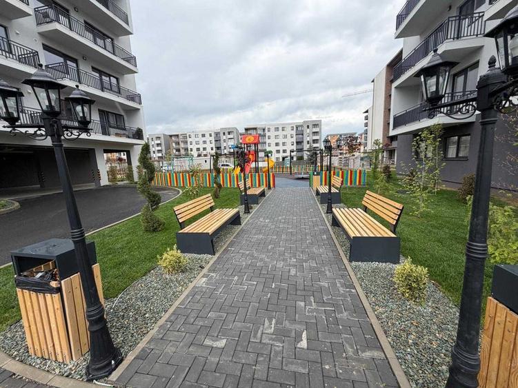 Apartament cu 2 camere decomandat în Central